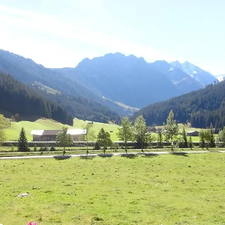 Haus Emberger Apartamento *